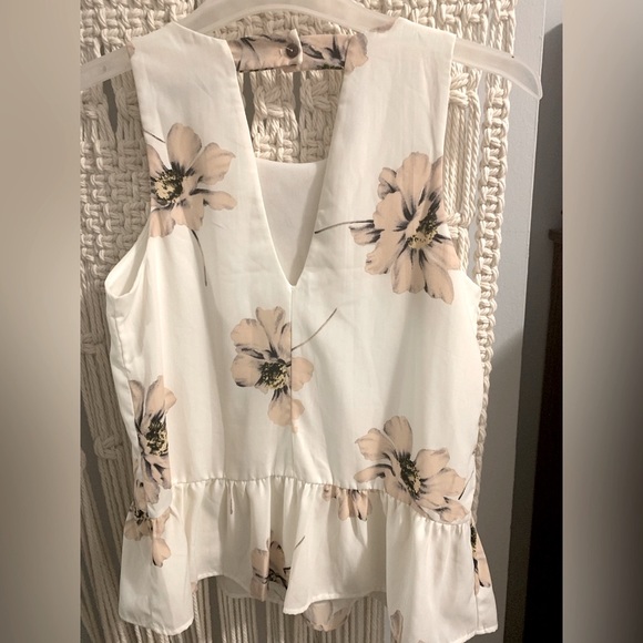 Modcloth Floral Blouse - Picture 2 of 3